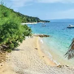 Lxxvi * Omiš