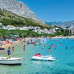 Lxxvi Omiš